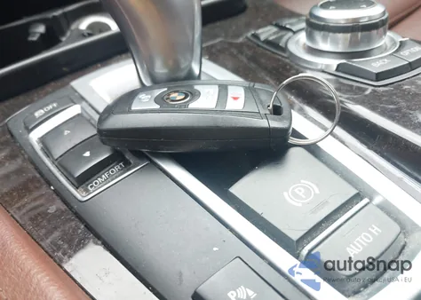 2013 BMW 528I from USA, damaged, VIN WBAXG5C50DD228705